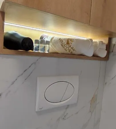 Golden View Apartment