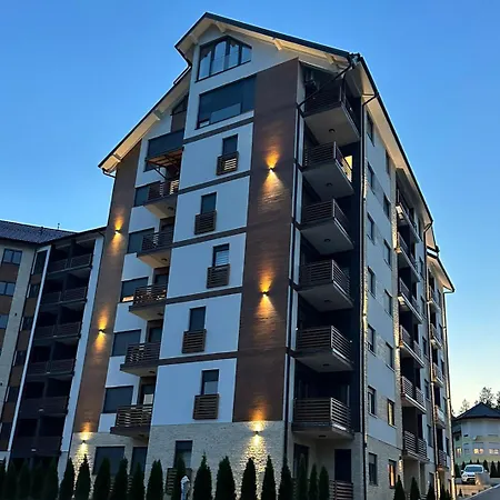 Golden View Apartment